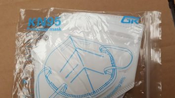 Nouă alertă InfoCons: „Am ajuns la 152 de tipuri de măşti care nu oferă protecţie”. FOTO Cum arată măștile adăugate pe listă