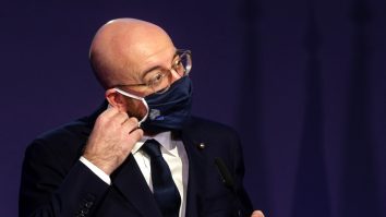 Consiliul European nu vrea introducerea rapidă a pașapoartelor de vaccinare și cere o dezbatere publică