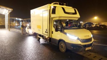 Primele 14.000 de doze de vaccin Moderna au ajuns în România