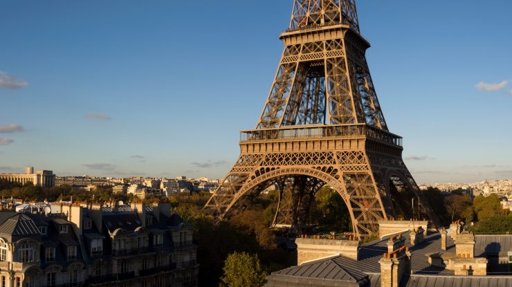 Franța a depistat 19 variante noi de coronavirus. Ce spun experții despre răspândire