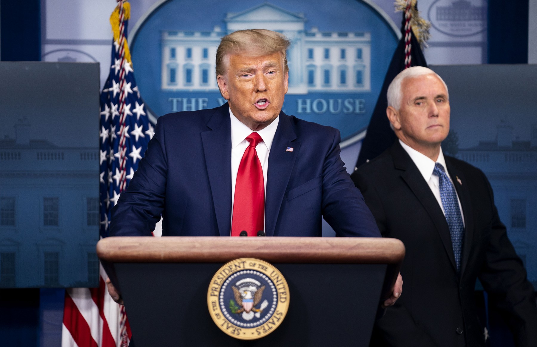 Camera Reprezentanţilor îi cere oficial lui Mike Pence să invoce al 25-lea amendament şi să îl demită pe Donald Trump. Vicepreşedintele SUA a spus clar nu va face asta