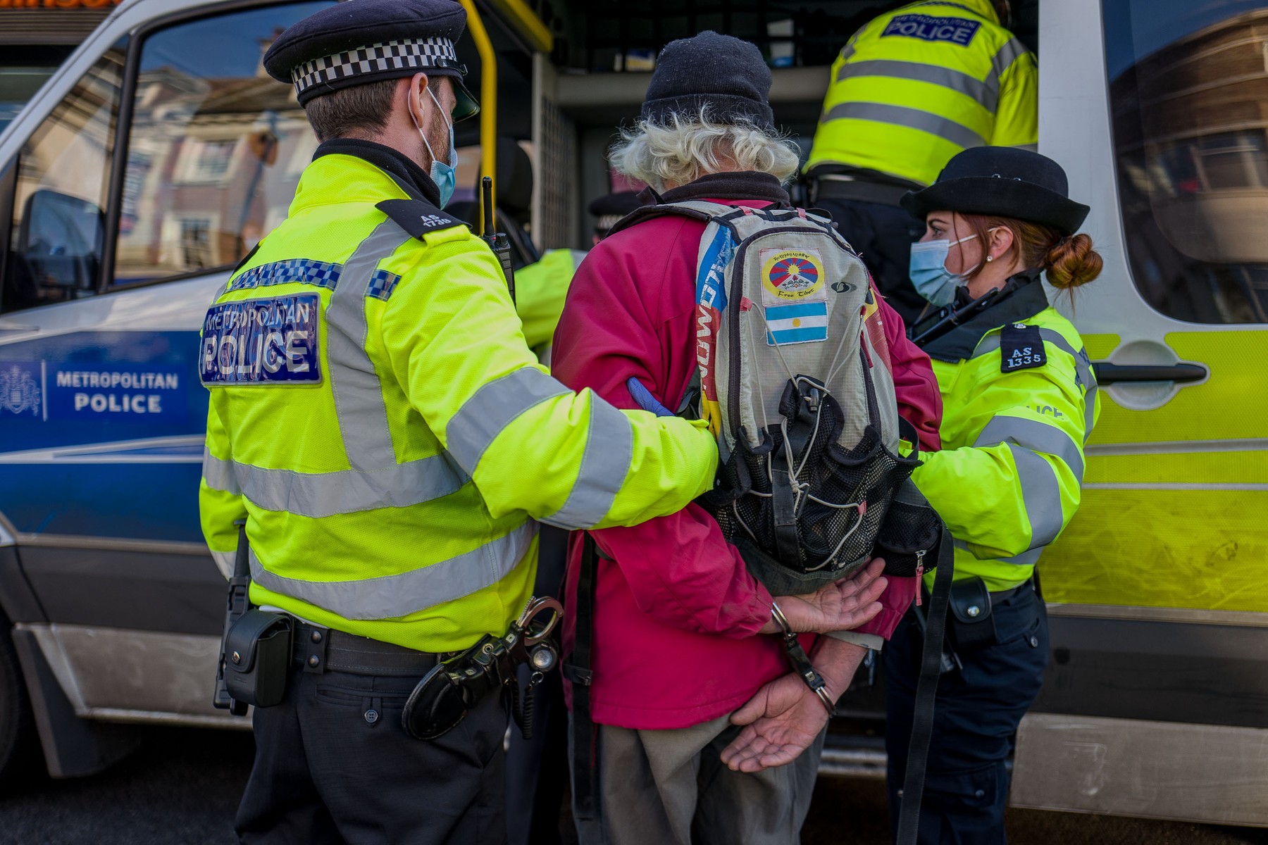 Poliția britanică a șters din greșeală 400.000 de caziere. Autoritățile se tem că infractorii nu mai pot fi prinși