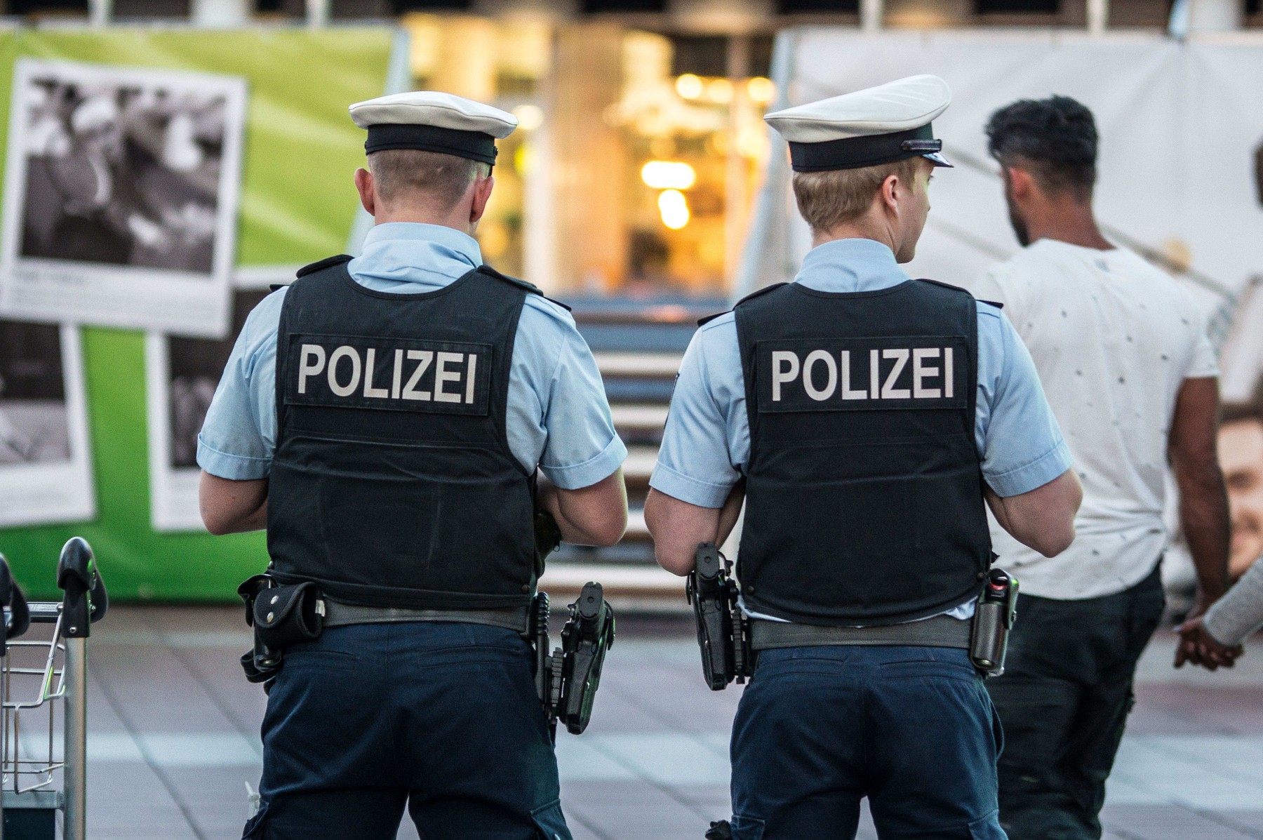 Amenințare cu bombă pe aeroportul din Frankfurt. Forțele speciale au intervenit cu geniști