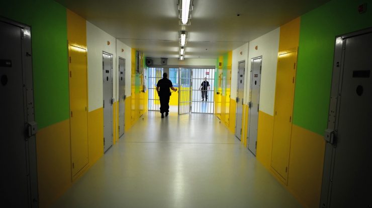 Primul român suspect că ar fi infectat cu noua tulpină de coronavirus din Marea Britanie