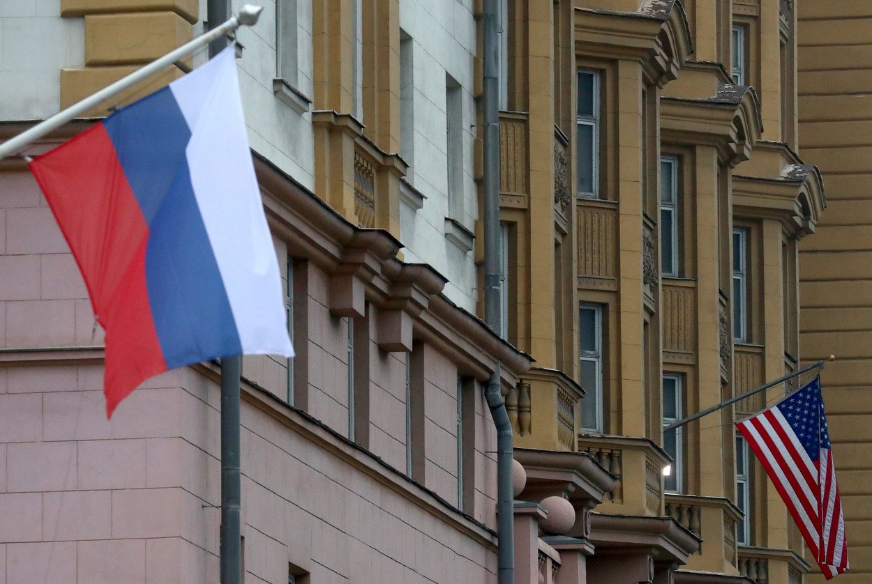 Rusia îi acuză pe americani că au tăiat telefoanele de la consulatul din New York înainte de învestirea lui Biden