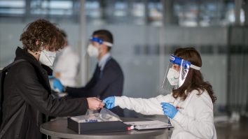 Județele cu cele mai multe cazuri de COVID. București a înregistrat peste 200 de infectări