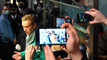 Liderii SUA cer eliberarea lui Navalnîi. Opozantul rus și-a petrecut noaptea după gratii și nu a fost lăsat să vorbească cu avocații