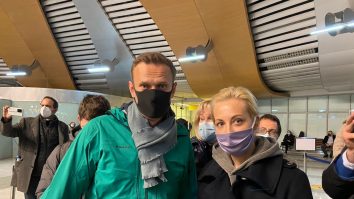 De ce s-a întors Navalnîi în Moscova: „Este rezultatul unui aranjament de culise între Rusia și Germania”