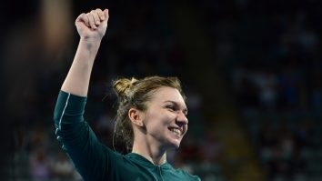 Simona Halep a câștigat primul meci al anului contra lui Ashleigh Barty, numărul 1 WTA