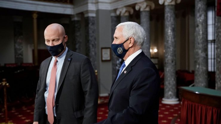 Șeful de cabinet al lui Mike Pence, interzis la Casa Albă. De ce i-ar fi blocat Trump accesul lui Marc Short