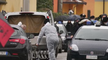Un medic din Italia responsabil cu vaccinarea s-a sinucis