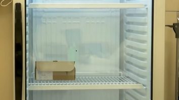 În timp ce spitalele de stat bat pasul pe loc, cei din privat au început să-şi vaccineze personalul: „Suntem dispuşi să ajutăm”