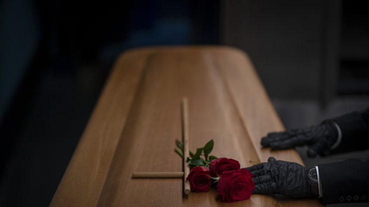 Date INSP: Peste 40% dintre decesele cauzate de COVID-19, înregistrate în București și în patru județe