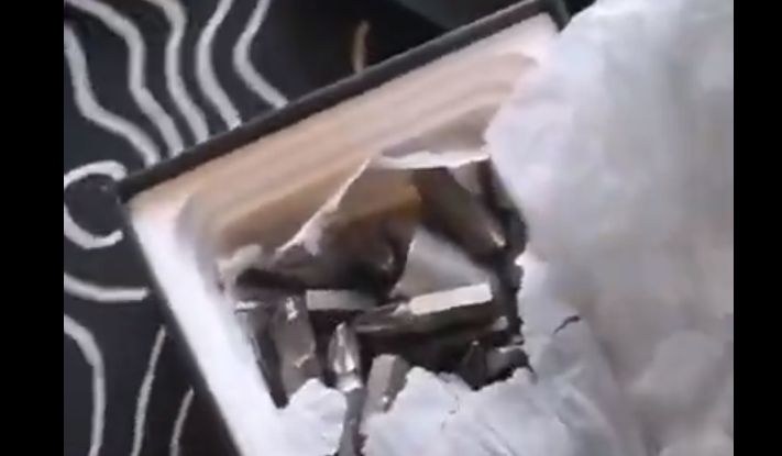 Șurub în loc de telefon