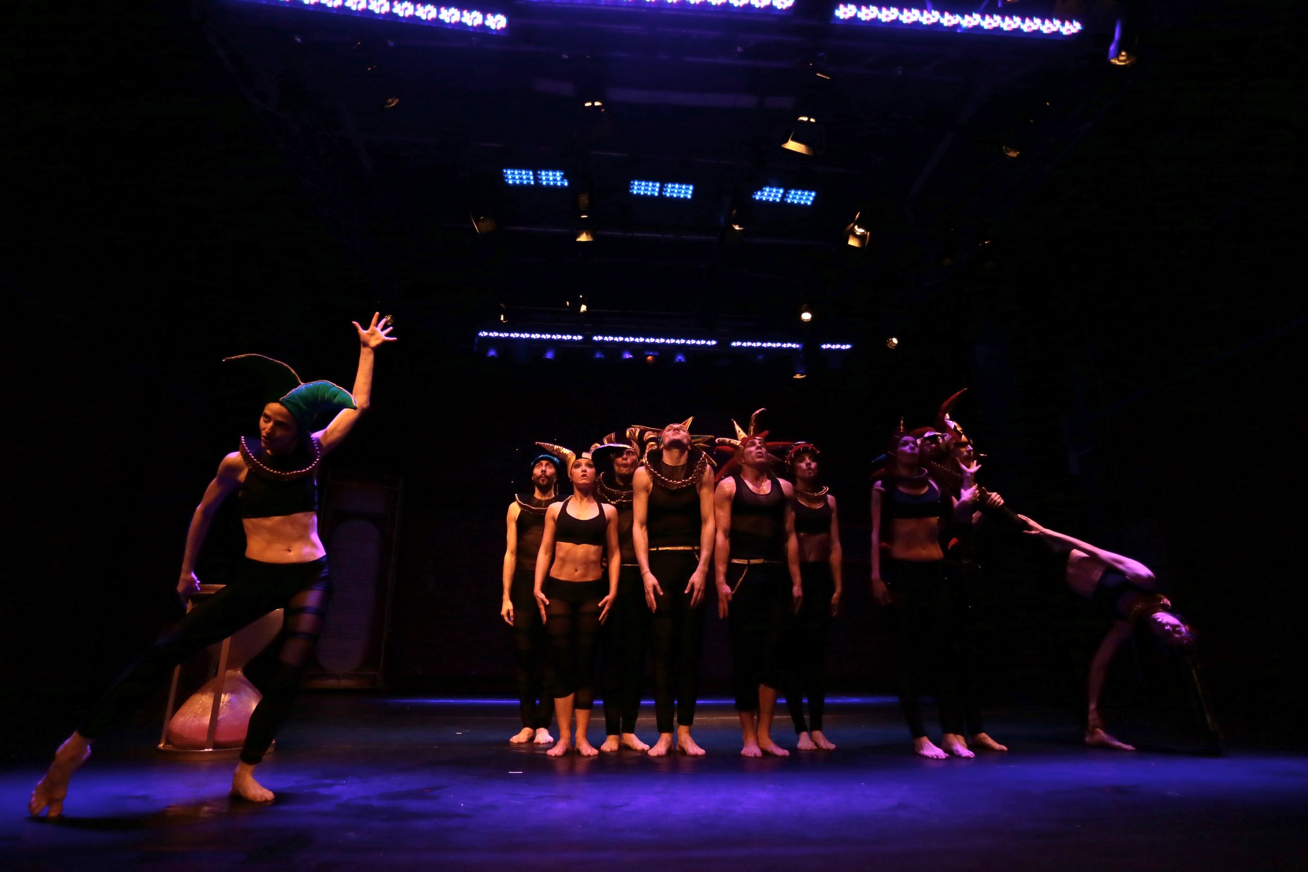 Teatrul Metropolis, deschis doar pentru studenţii de la UNATC. Pot repeta pentru susţinerea licenţei