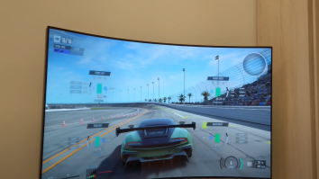 Televizorul care costă cât un apartament. Cu ce noutăți vine