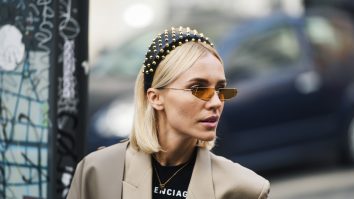 2021, anul ținutelor oversized, al pălăriilor și al bocancilor. Masca, un must al tuturor sezoanelor