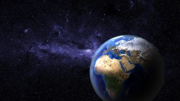 Un profesor de la Harvard susține că specia umană și universul sunt rezultatul unui  experiment științific al altei civilizații