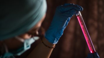 BILANȚUL ZILEI. 3.218 cazuri noi și 66 de decese. Peste 1000 de pacienți la ATI