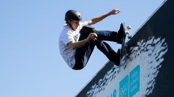 Tony Hawk a „zburat” din nou la 52 de ani, dar a recunoscut că probabil e ultima dată