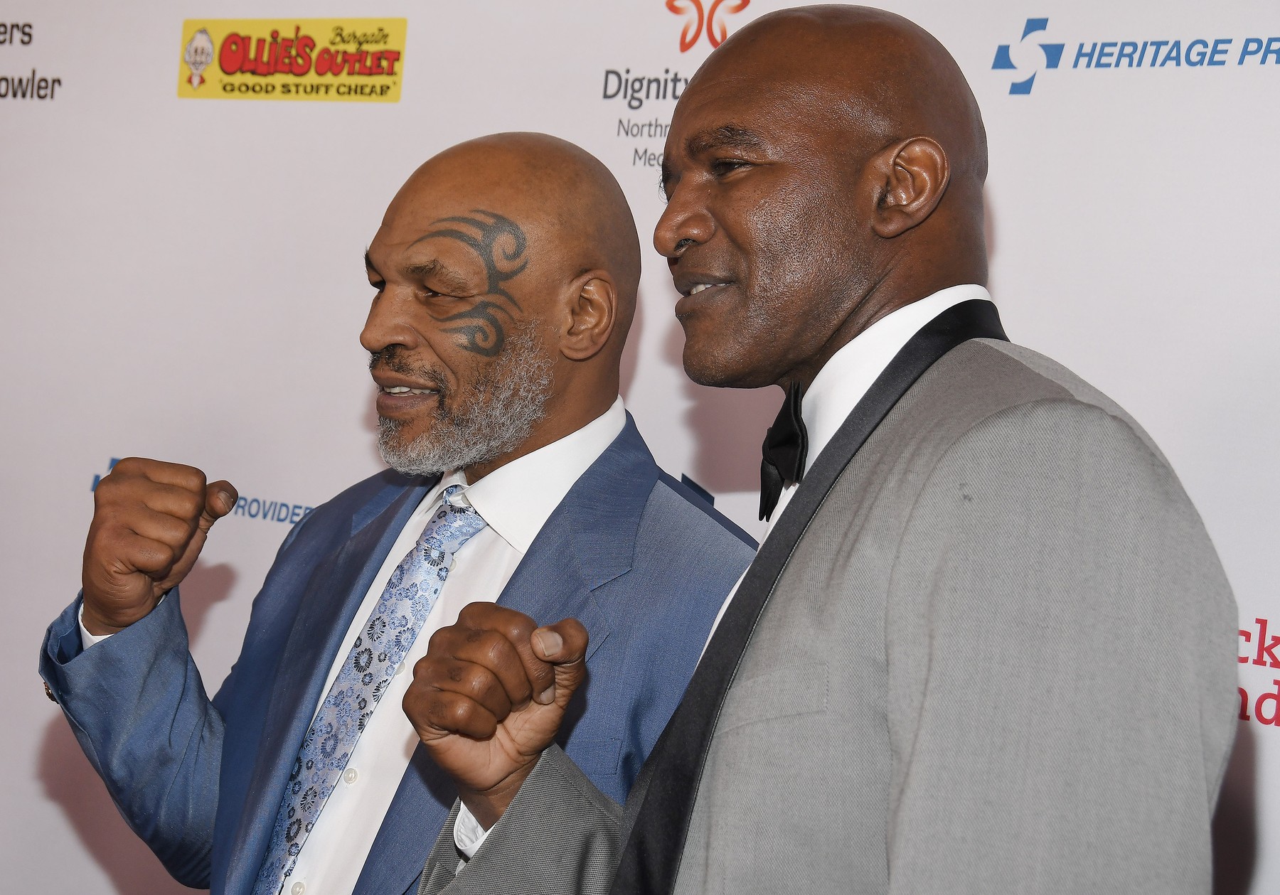 Se întorc veteranii. Mike Tyson şi Evander Holyfield, foarte aproape de un nou meci