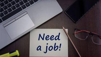 Peste 80.000 de români și-au pierdut locul de muncă în 2020. Care au fost factorii decizionali în cazul concedierilor