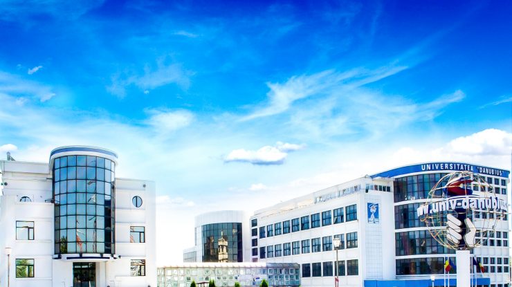 Un cercetător american cu reputație internațională a devenit rectorul Universității Danubius din Galați