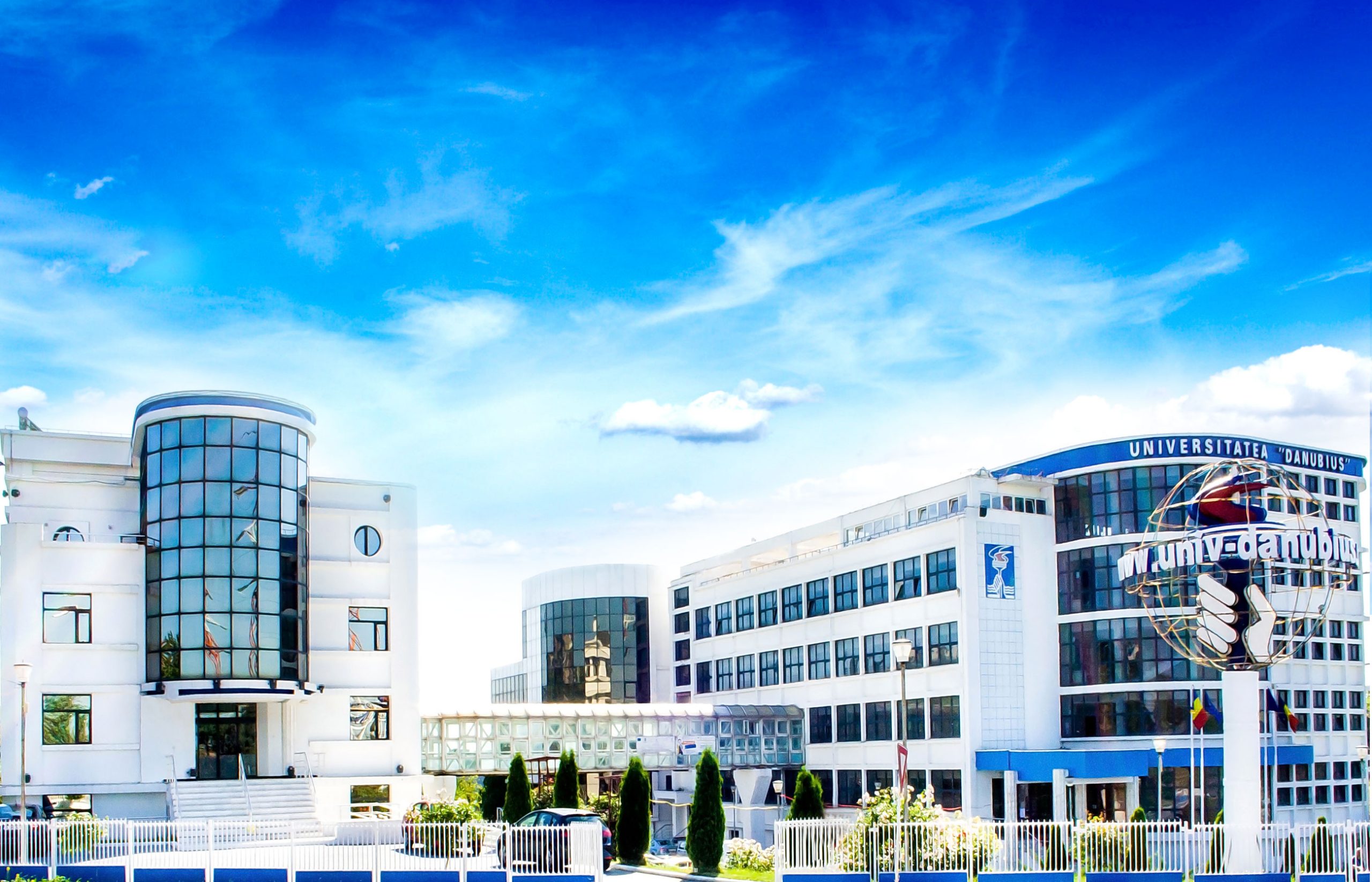 Un cercetător american cu reputație internațională a devenit rectorul Universității Danubius din Galați