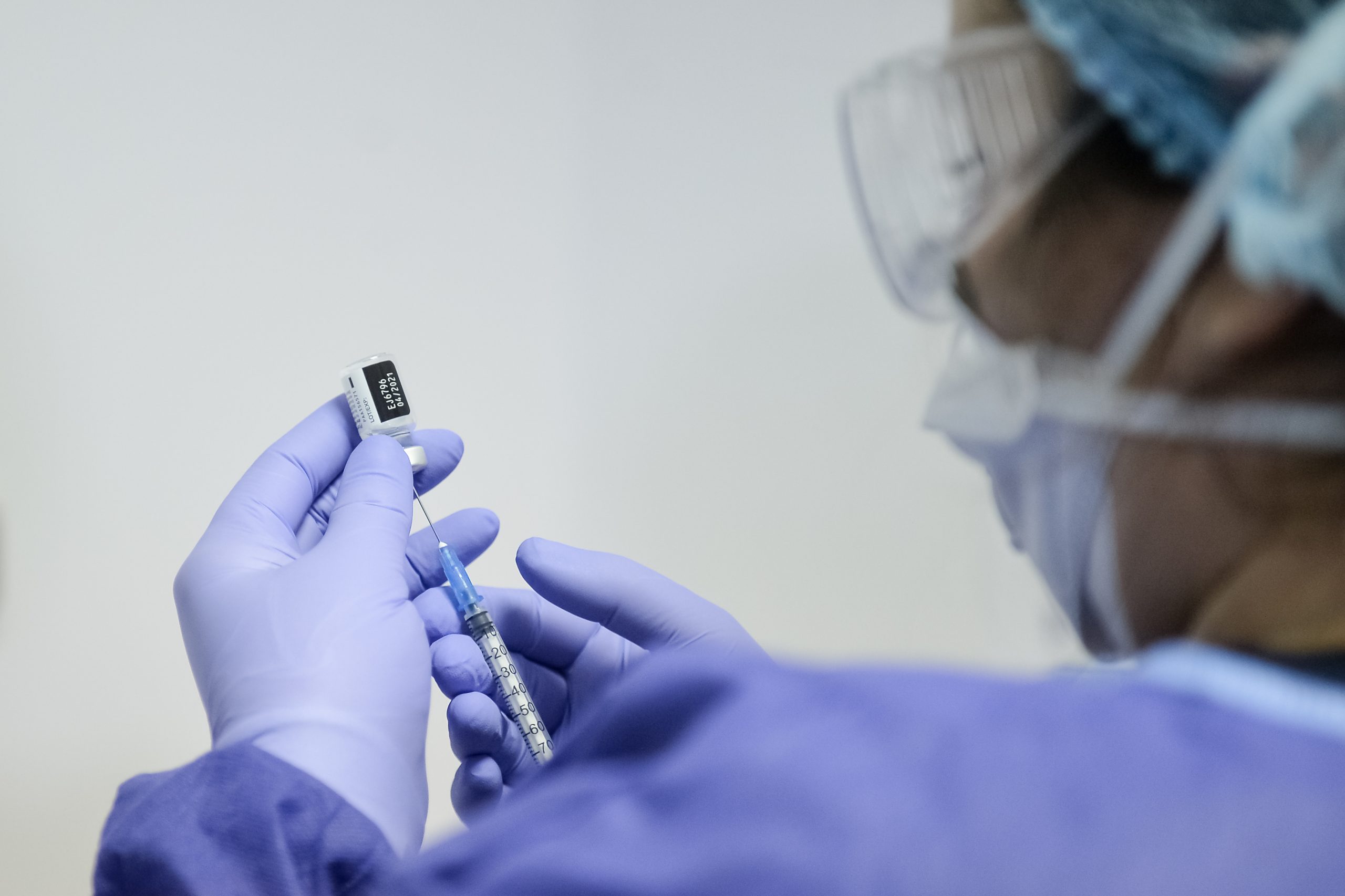 Miniștrii Sănătății și Cercetării nu știau despre proiectul medicului Păunescu. Cum a reacționat Vlad Voiculescu