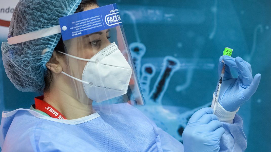 Premierul Cîțu anunță ce modificări vor fi aduse Strategiei de vaccinare