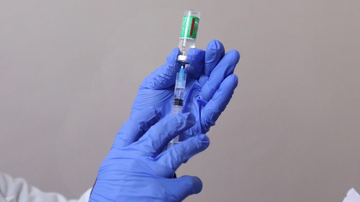 Dr. Anthony Fauci susține că vaccinurile anti-Covid sunt mai puțin eficiente în fața noilor tulpini