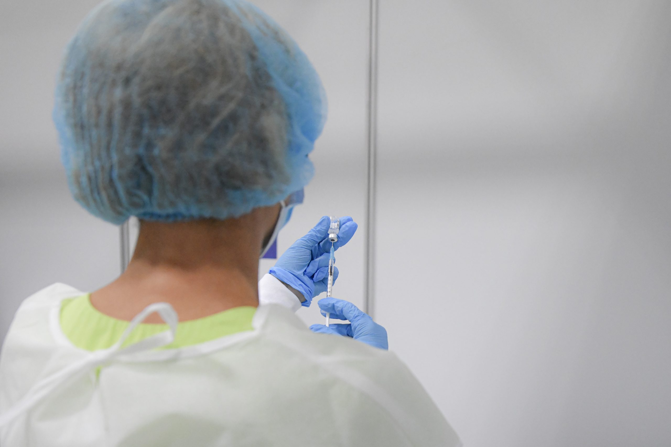 Cum decurge campania de vaccinare în România. Nu mai sunt locuri libere în centre până în martie