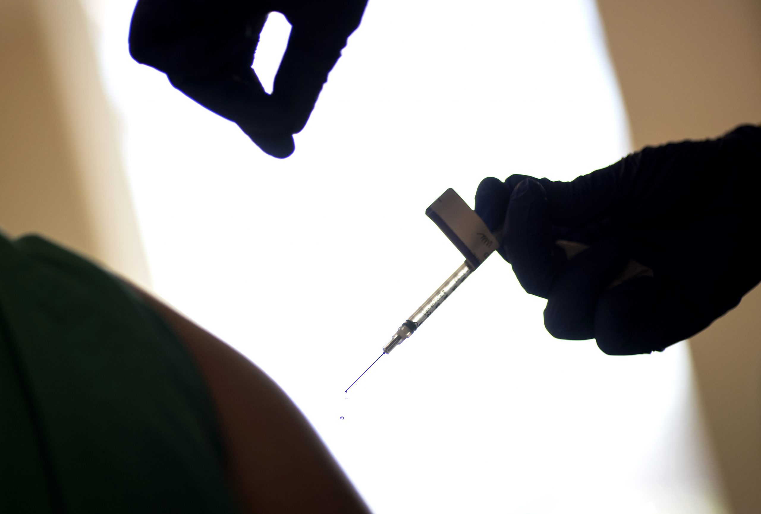 Un şoc anafilactic după peste 34.000 de vaccinuri administrate în Timiş