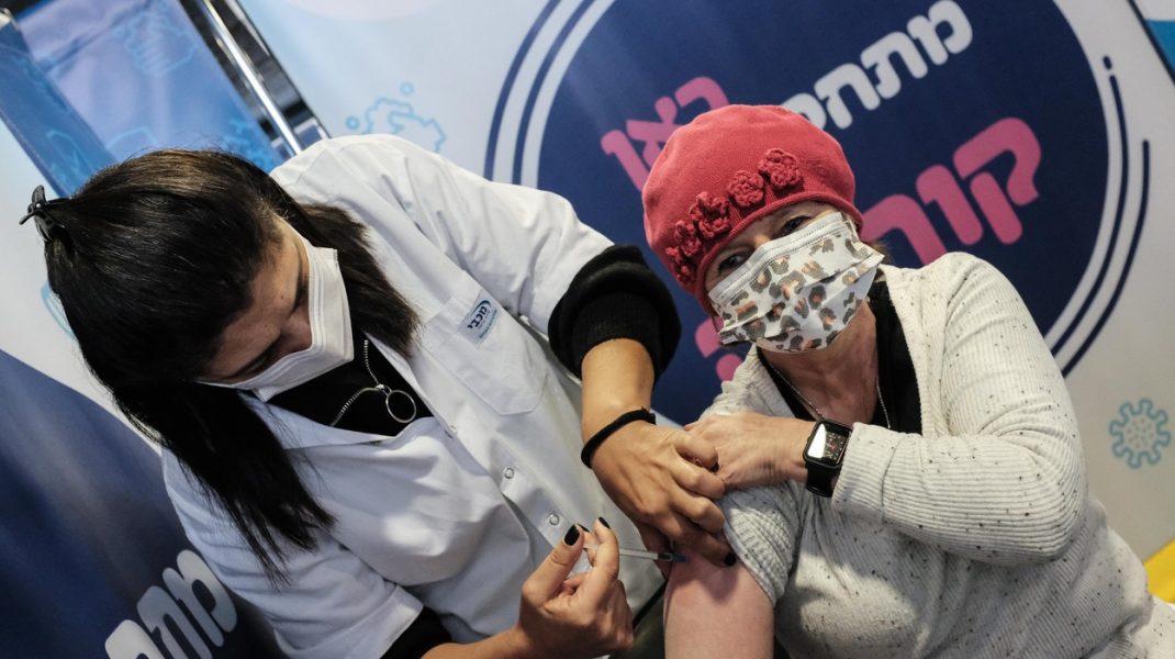 Cum a devenit Israelul un lider mondial în vaccinarea împotriva Covid-19