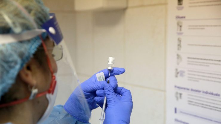 Când începe campania de vaccinare pentru profesori? Gheorghiţă: „Am analizat mai multe scenarii posibile”