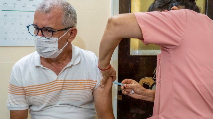 Rapelul pentru vaccinul contra COVID-19 ar putea fi făcut și după 42 de zile de la prima doză. Explicațiile Grupului de Comunicare Strategică