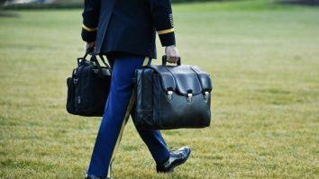 Rămășițe umane găsite în valize achiziționate la o licitație în Noua Zeelandă