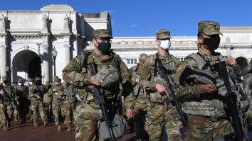 Capitoliul din Washington arată ca o zonă de război, militarizată, înainte de învestirea lui Joe Biden: „Asta nu e libertate”