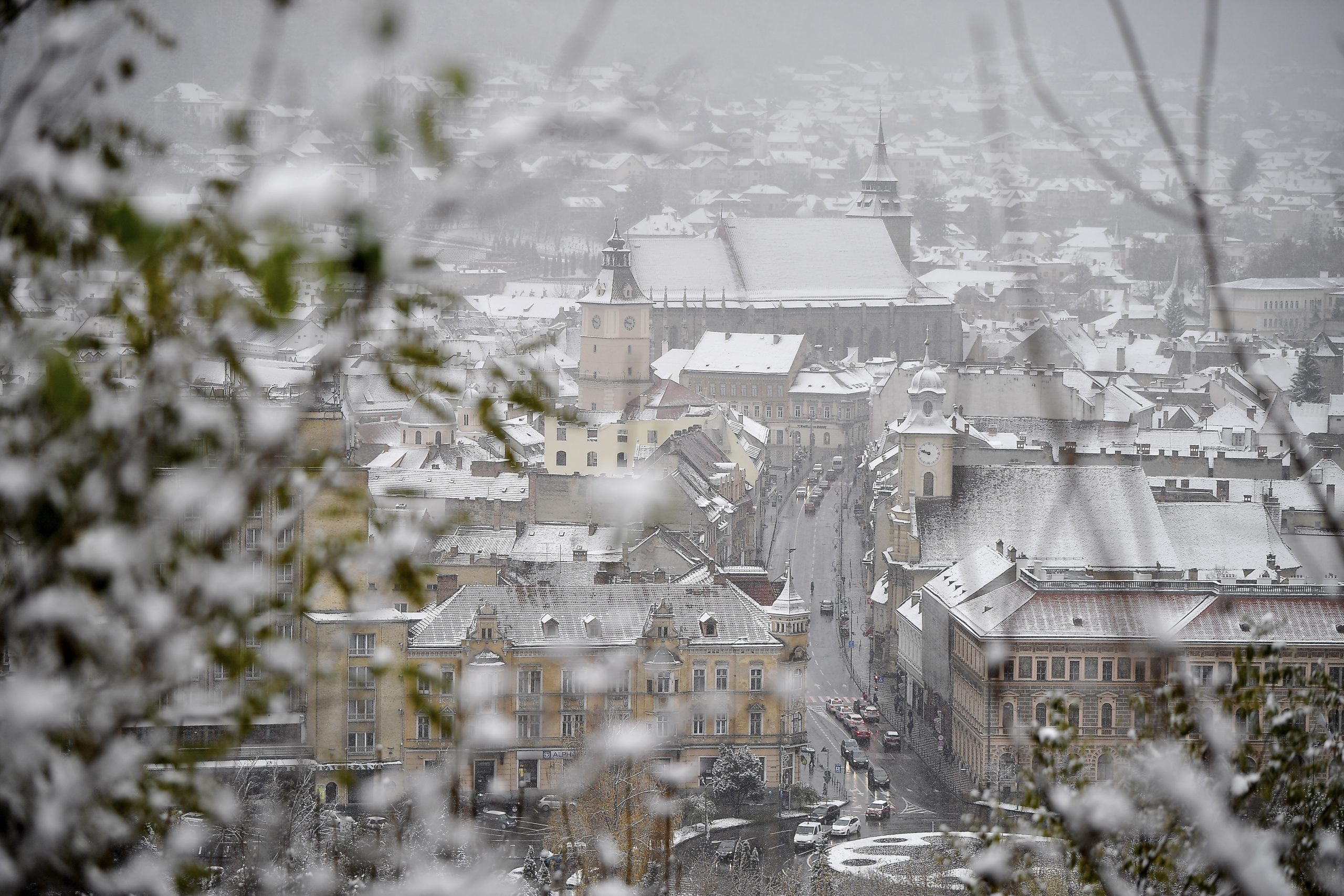 METEO: ANM anunță precipitații sub formă de ninsoare și lapoviță până miercuri dimineață