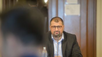 Fostul ofițer SRI, Daniel Dragomir, s-a predat în Italia. Pentru ce fapte a fost condamnat la închisoare