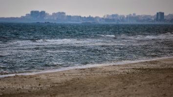 Proiectul de lărgire a plajei din Mamaia este în pericol să fie stopat