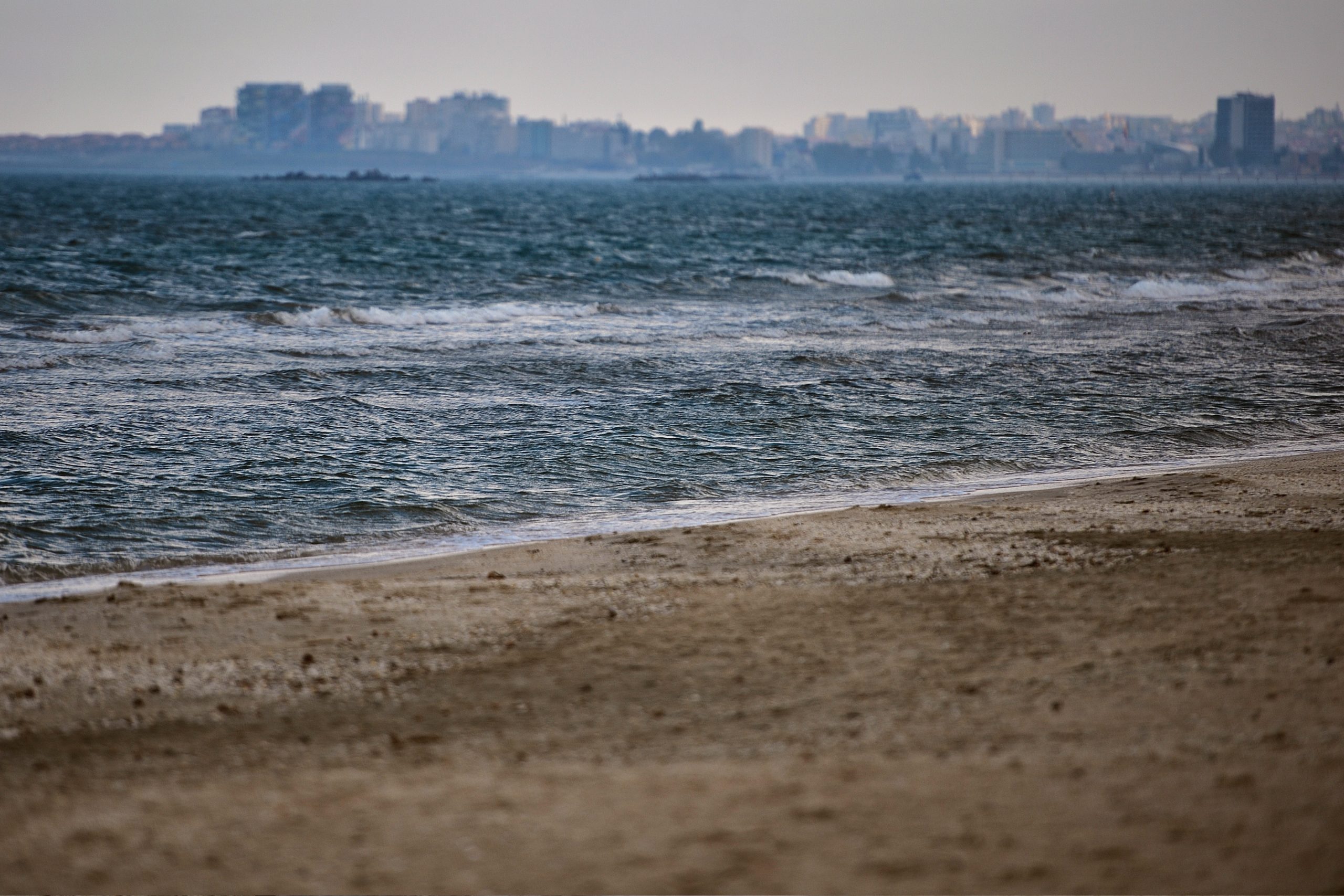 Proiectul de lărgire a plajei din Mamaia este în pericol să fie stopat