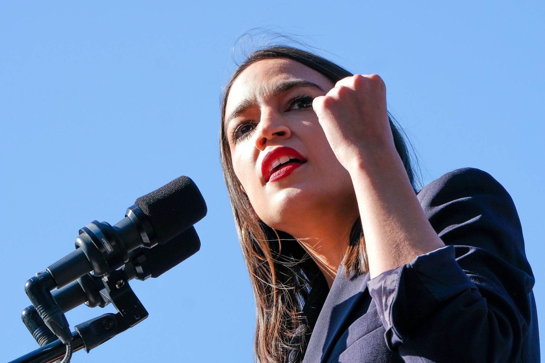 Alexandria Ocasio-Cortez a fost victima agresiunii sexuale: „Sunt o supraviețuitoare”