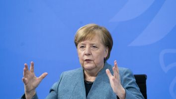 Angela Merkel: Vom avea 10 milioane de oameni vaccinaţi până la sfârşitul lui martie