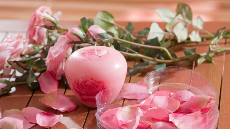 Cadouri de Ziua Îndrăgostiților. Cum să-ți surprinzi iubituliubita