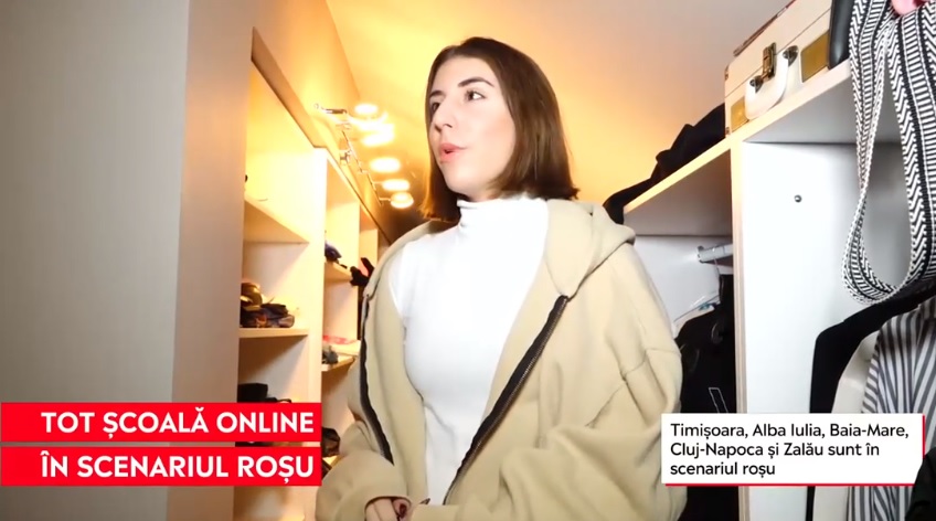 A început şcoala, dar nu pentru toţi copiii. Elevă: „Astăzi m-aş fi îmbrăcat aşa, îmi pare rău pentru noi”