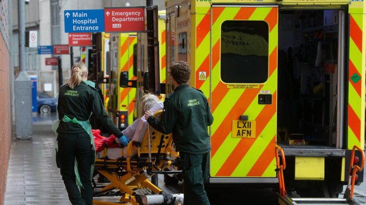 Medicii armatei ajută spitalele din Marea Britanie în lupta împotriva coronavirusului