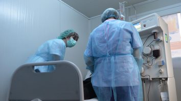 Problema plasmei în România. Aproximativ 60 de tone de plasmă sunt aruncate. Care este explicaţia