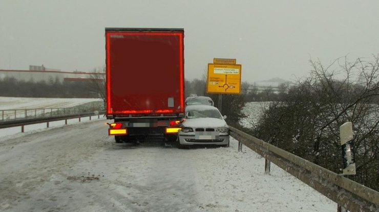 Un șofer de TIR, erou în Germania după ce a salvat o femeie care își pierduse cunoștința la volan