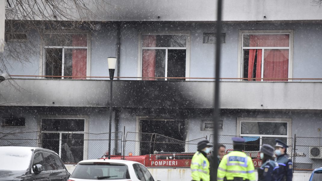 Un alt pacient, internat la "Matei Balş" în timpul incendiului, a murit. Bilanţul deceselor a ajuns la 19